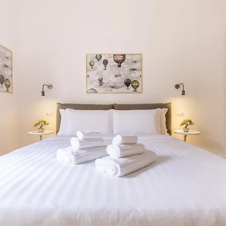 Hostly-puccini Luxury Home-near Colosseum & Trevi Lejlighed Rom