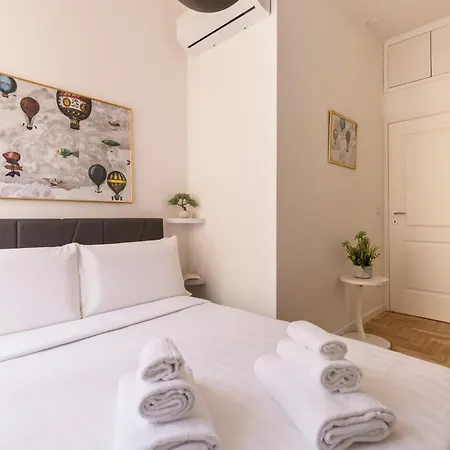 Hostly-puccini Luxury Home-near Colosseum & Trevi * Rom