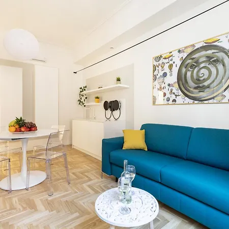 Hostly-puccini Luxury Home-near Colosseum & Trevi Apartment *
